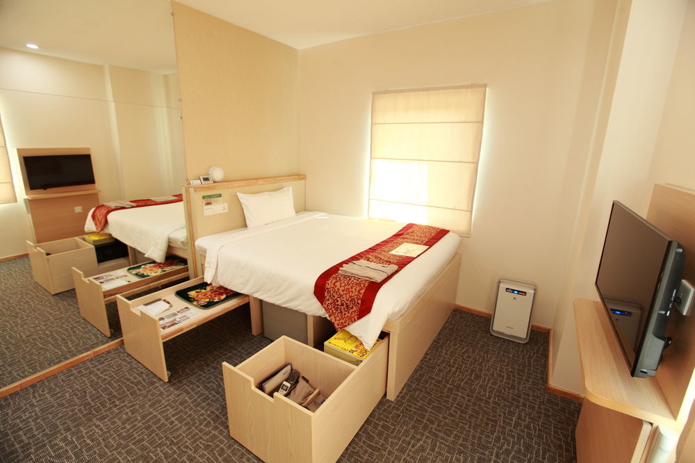 Super Hotel Yangon Ngoại thất bức ảnh