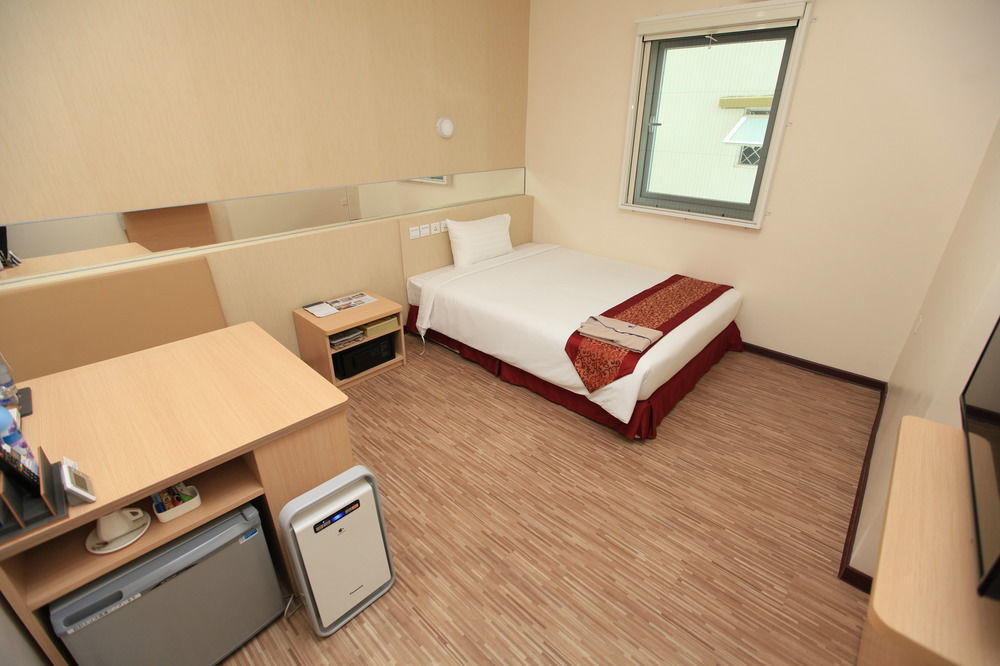 Super Hotel Yangon Ngoại thất bức ảnh