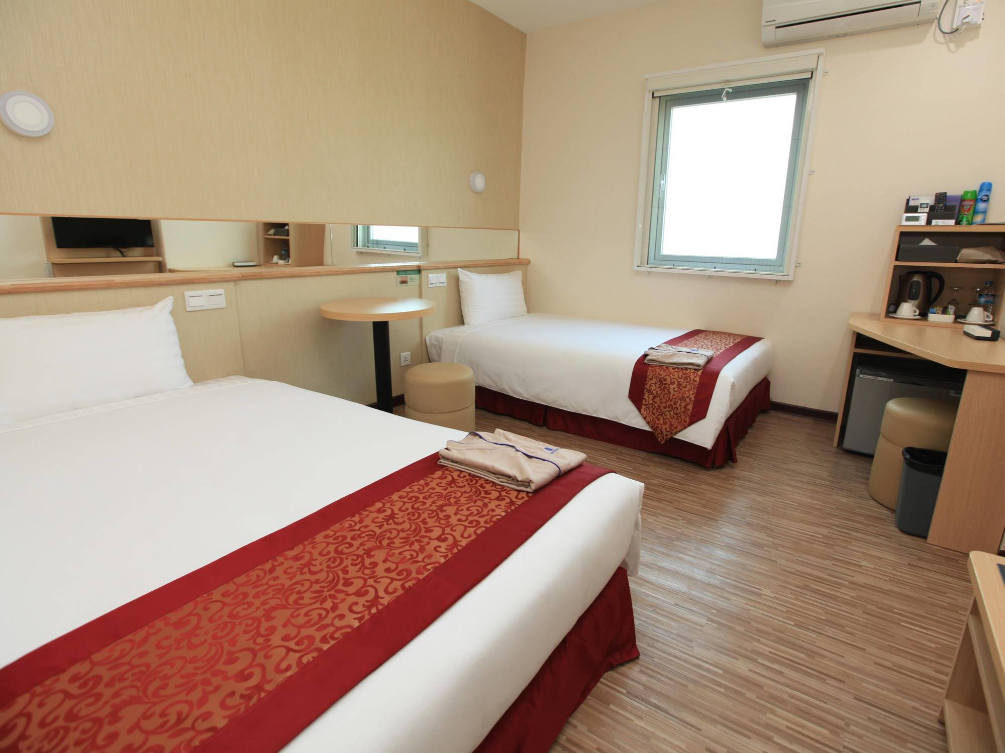 Super Hotel Yangon Ngoại thất bức ảnh