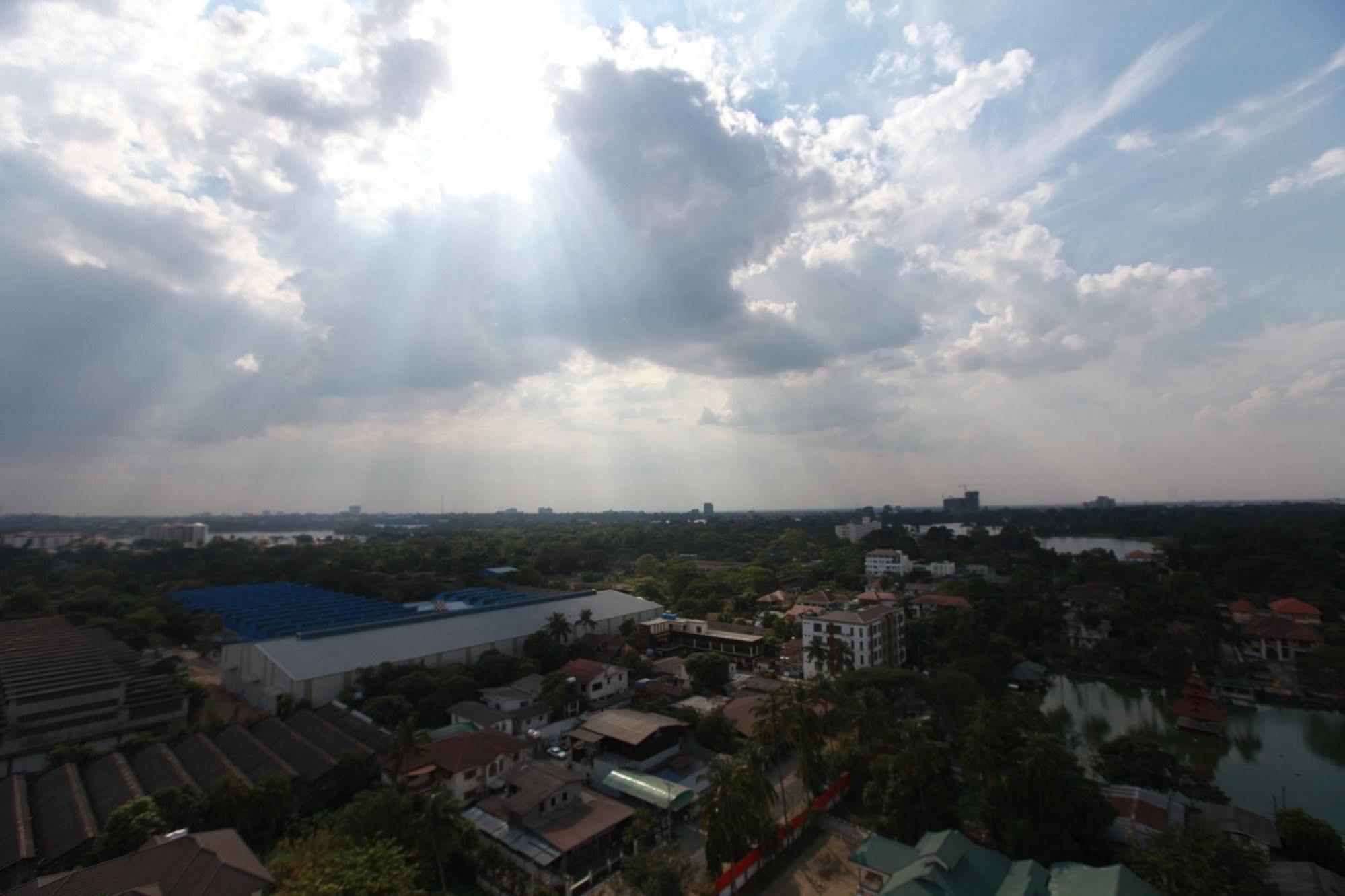 Super Hotel Yangon Ngoại thất bức ảnh