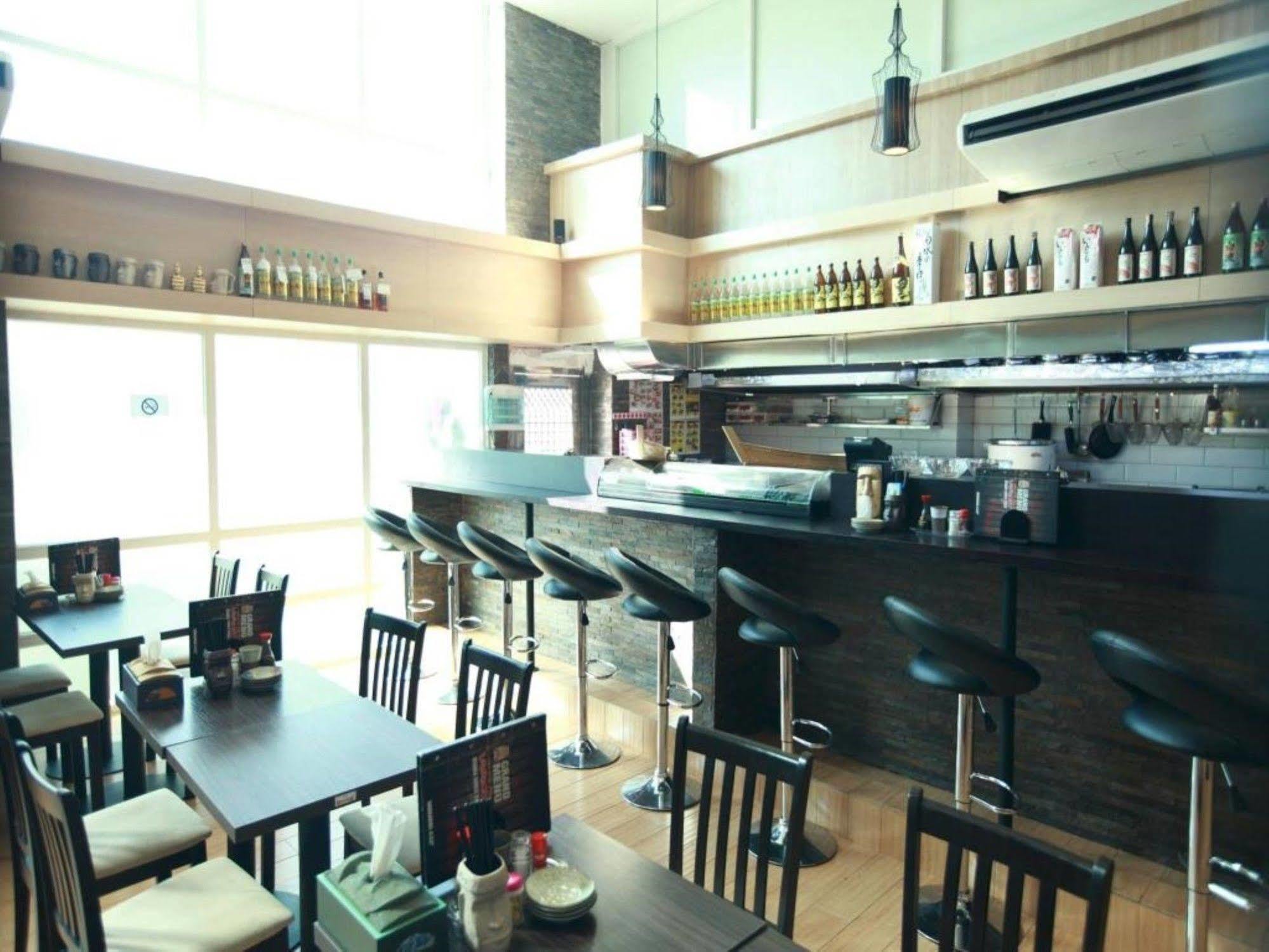 Super Hotel Yangon Ngoại thất bức ảnh