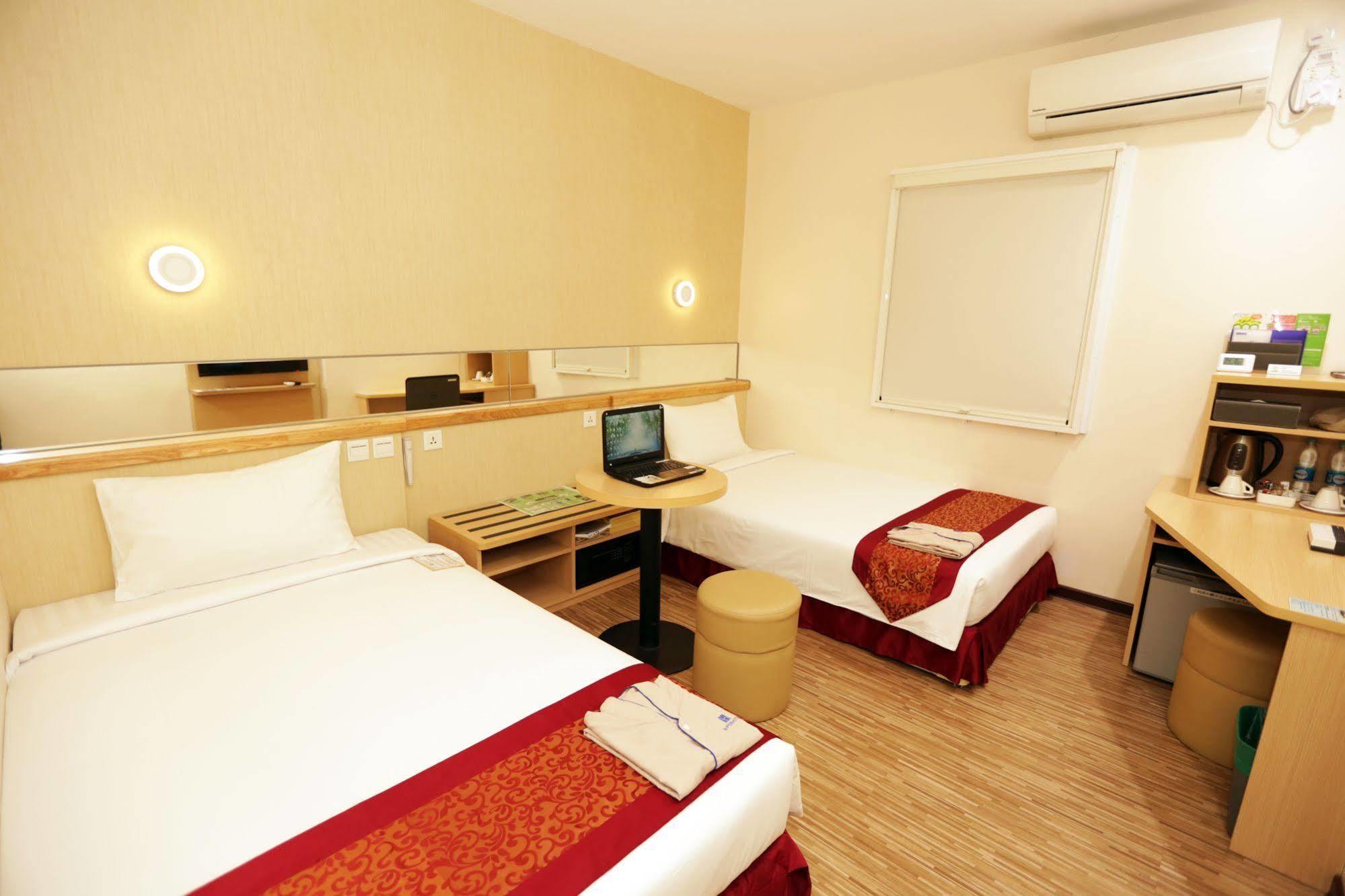 Super Hotel Yangon Ngoại thất bức ảnh
